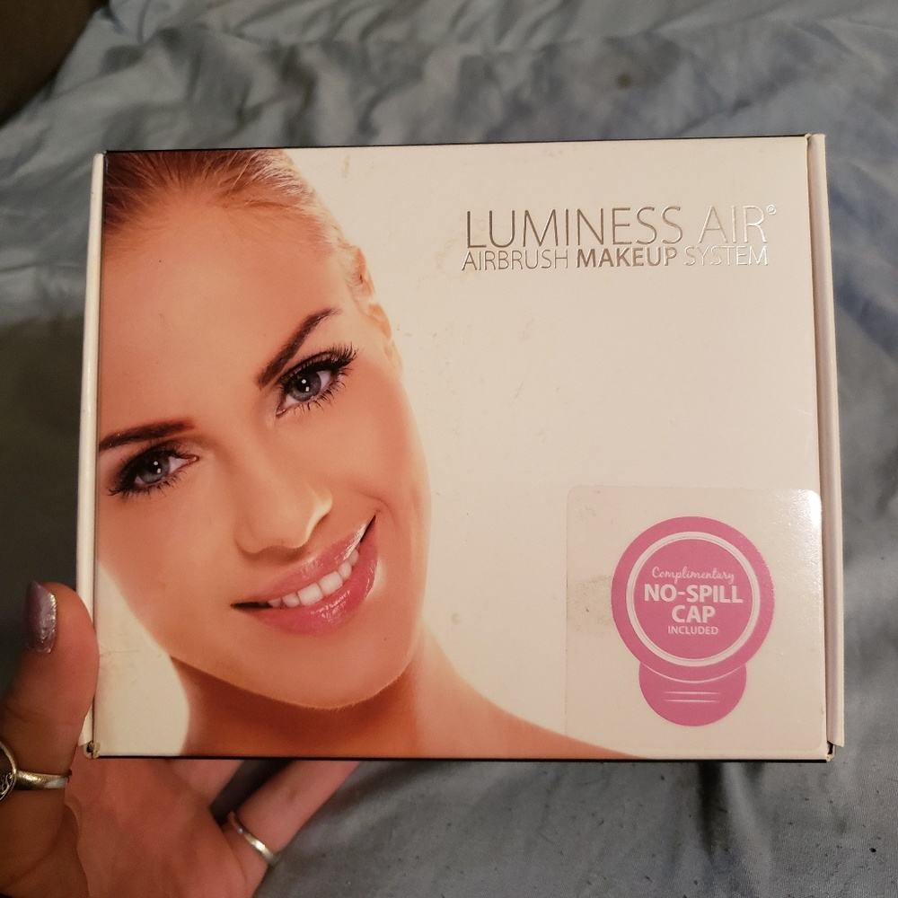 NEW Luminess Air Makeup System